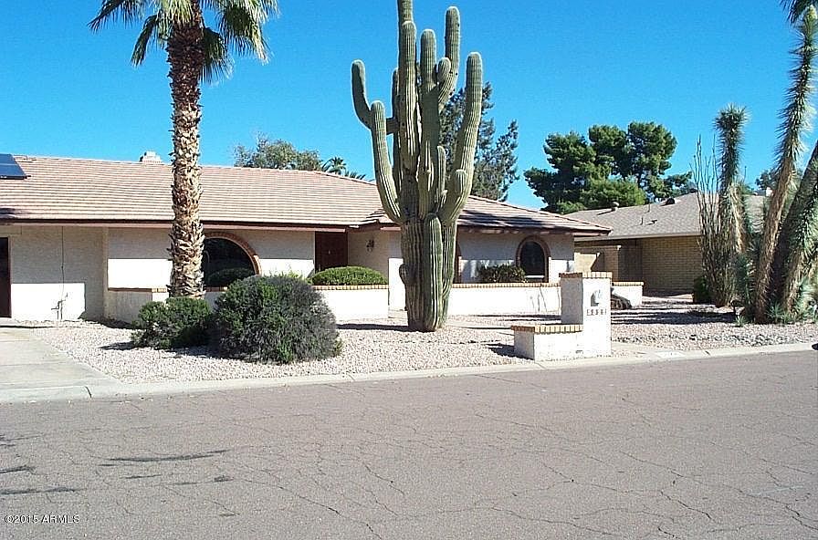 1st image of 5522 E Windrose Dr