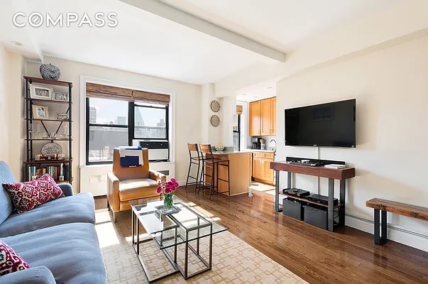 Sold by Compass | media 8