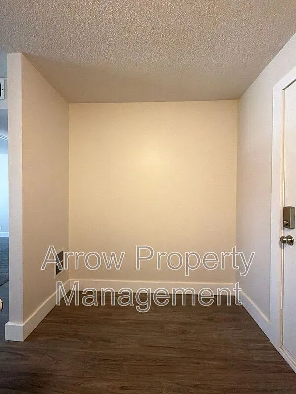 1 bed, 1.0 bath, 587 sqft, $620 — Photo 4