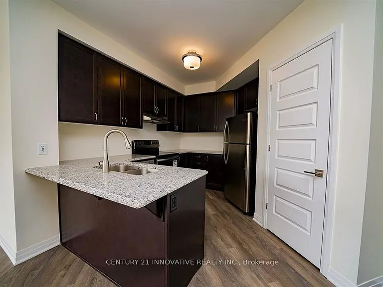 58 Adam Sellers St #212 — Photo 3