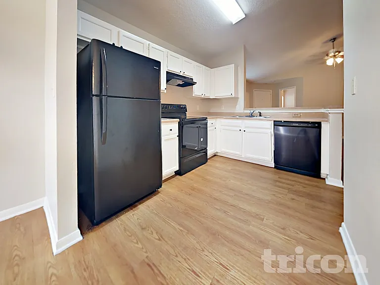 3239 Kelling St — Photo 8