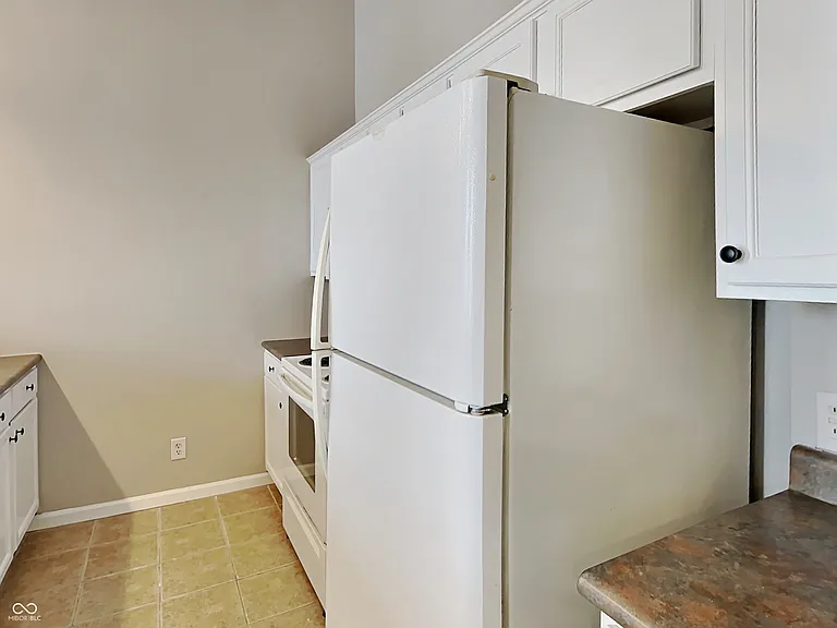 114 S Meridian St #C — Photo 12
