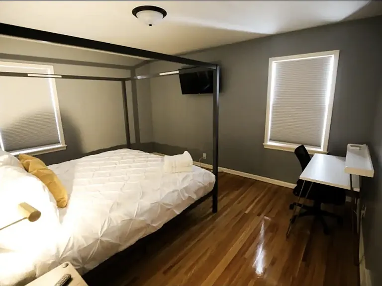 Blackout blinds yet lamps are near by
