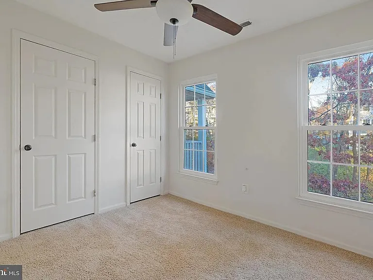 901 Swallow Crest Ct #G — Photo 9