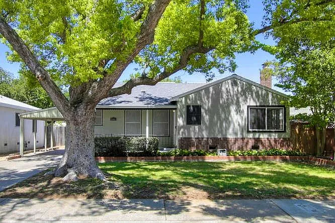 5949 Raymond Way photo 1