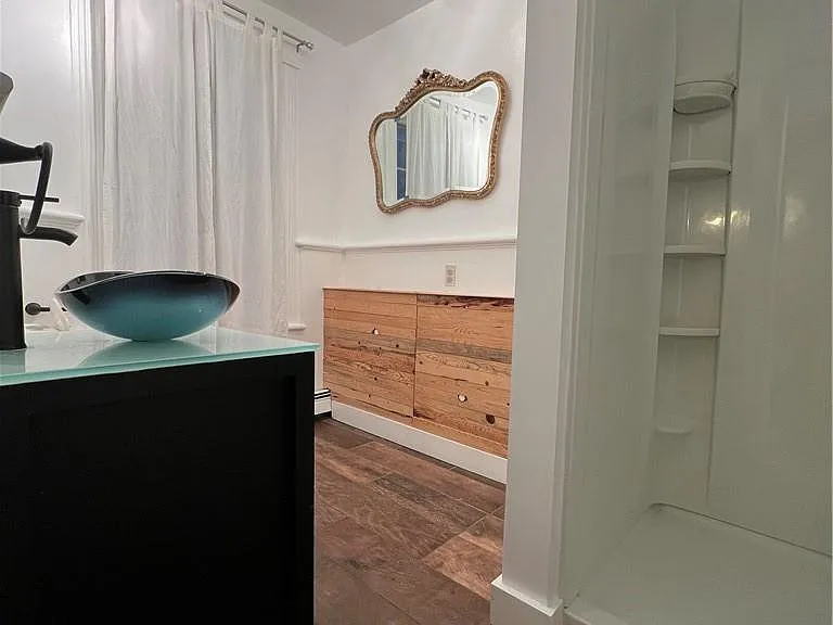 155 Main St #6 — Photo 5