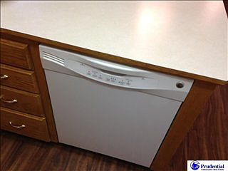 5th image of 9104 Valley View Dr