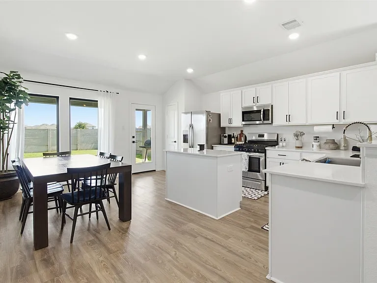 4714 Jasmine Heather Ln — Photo 6