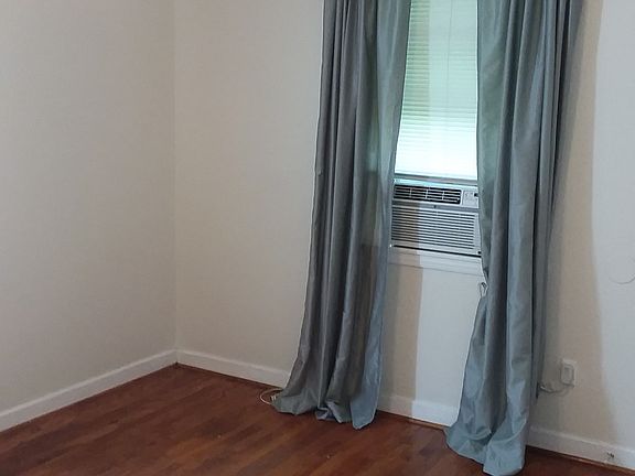 5th image of 1004 Greentree Ave