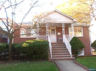 1005 Inwood Ter, Fort Lee, NJ 07024