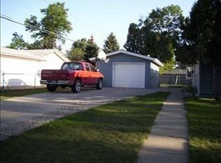 1925 1st Ave SW, Minot, ND 58701