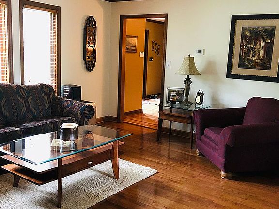 2nd image of 511 Stony Creek Cir