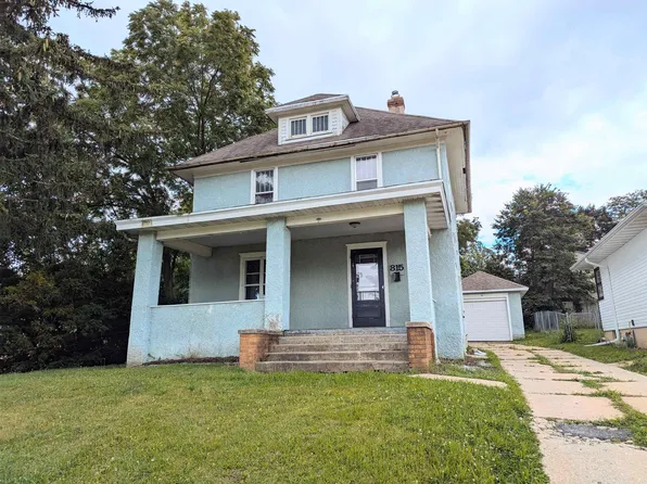 815 W Empire St, Freeport, IL 61032
