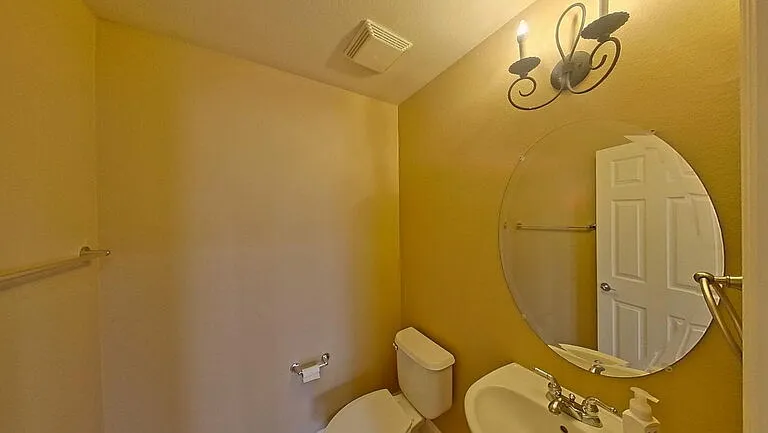 1692 Woodhaven Cir — Photo 59