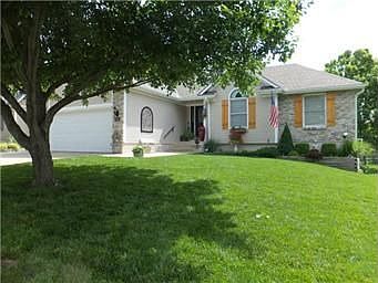 1st image of 707 S Park Dr