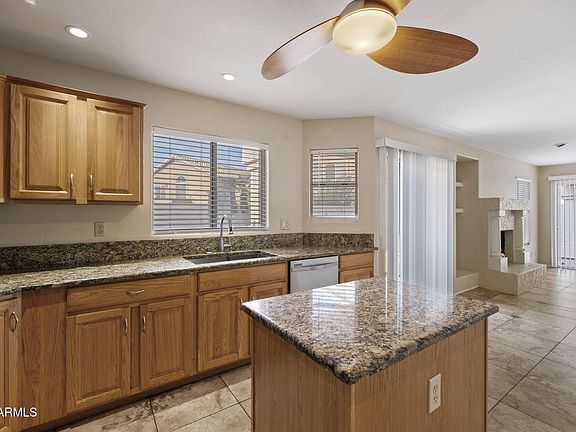 5th image of 1313 E WILDWOOD Drive