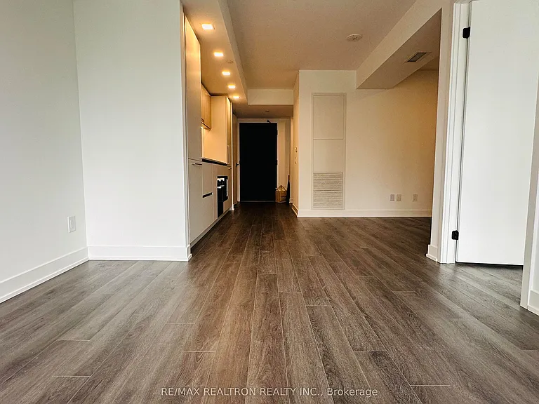 609 Sherbourne St #1201 — Photo 4