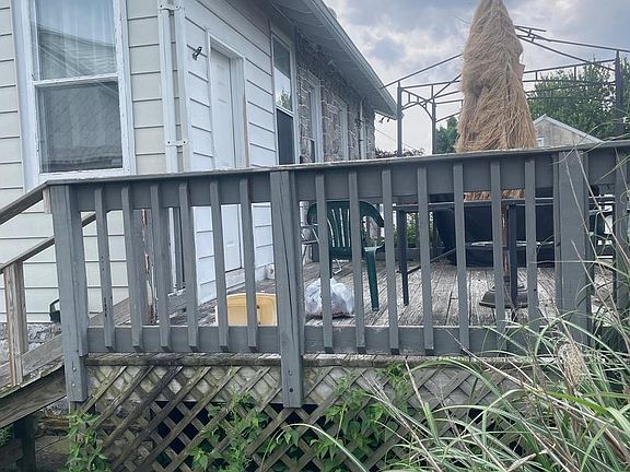 3rd image of 3306 Kutztown Rd