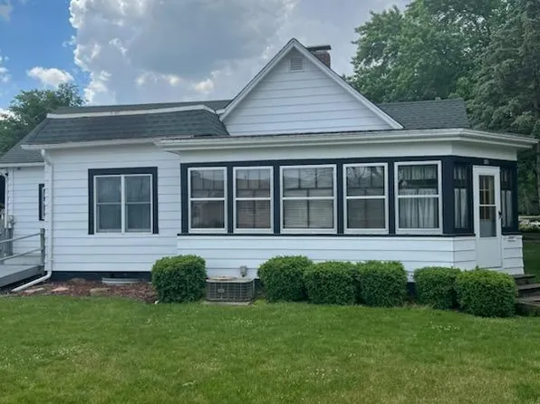 301 S West St, Homer, IL 61849