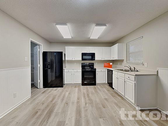 3rd image of 3463 Capsella Ln