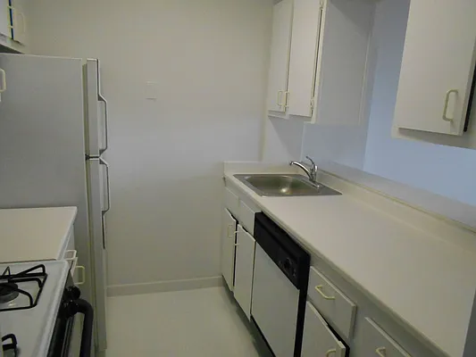 Rented by Carlyle Property Management | media 4