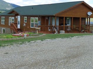 1223 Horseshoe Bend Rd, Lewistown, MT 59457