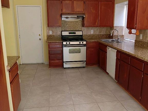 2nd image of 11493 Valevista Dr