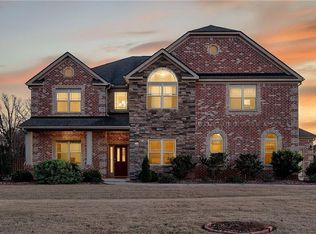 160 Elysian Dr, Fayetteville, GA 30214