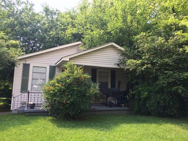 1st image of 3117 5th Ave