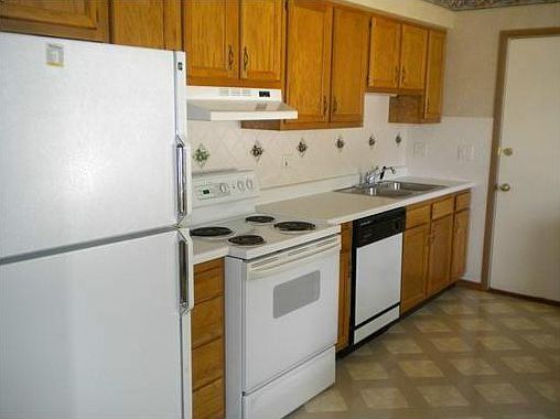 4th image of 609 N Julia St #22