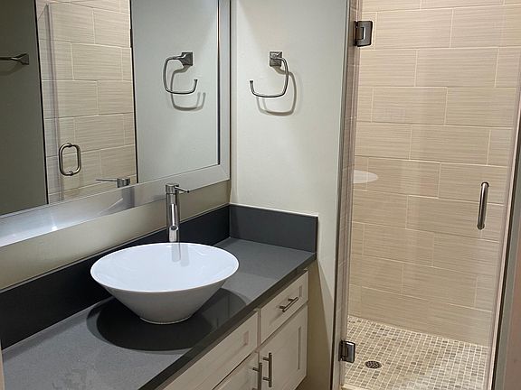 4th image of 350 N Crescent Dr APT 308