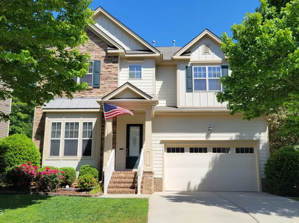 170 Briarfield Dr, Apex, NC 27502