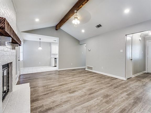 5th image of 417 Hovenkamp St
