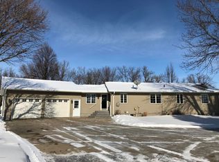 11995 110th St, Leota, MN 56153
