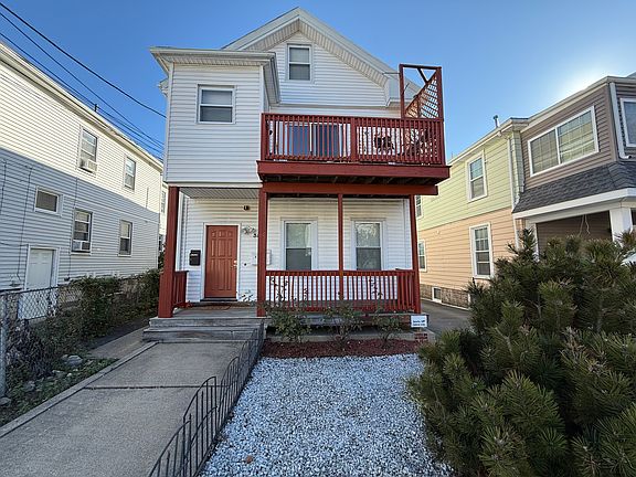 4th image of 35 Lincoln St #4-0