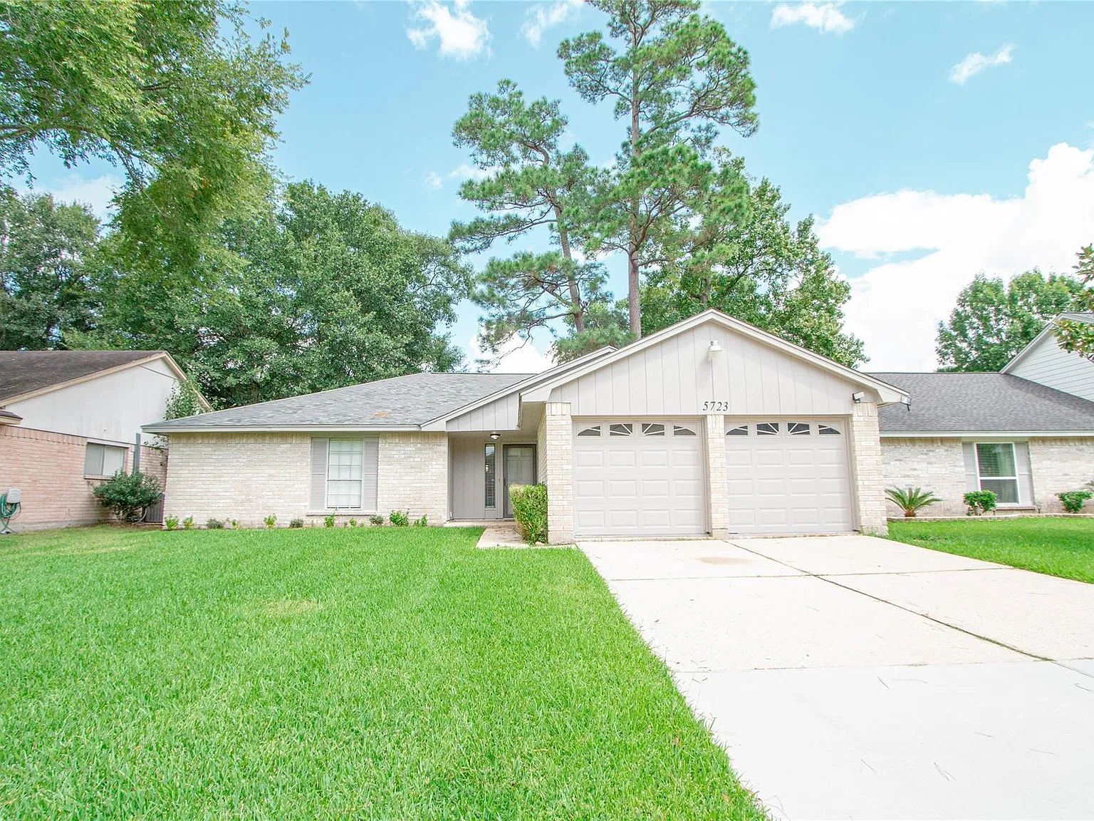 3 bed, 2.0 bath, 1452 sqft, $1,850 — Photo 1