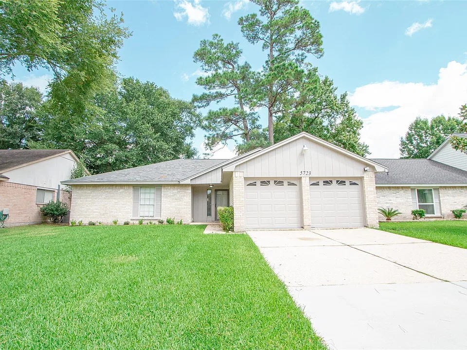 5723 Flax Bourton St