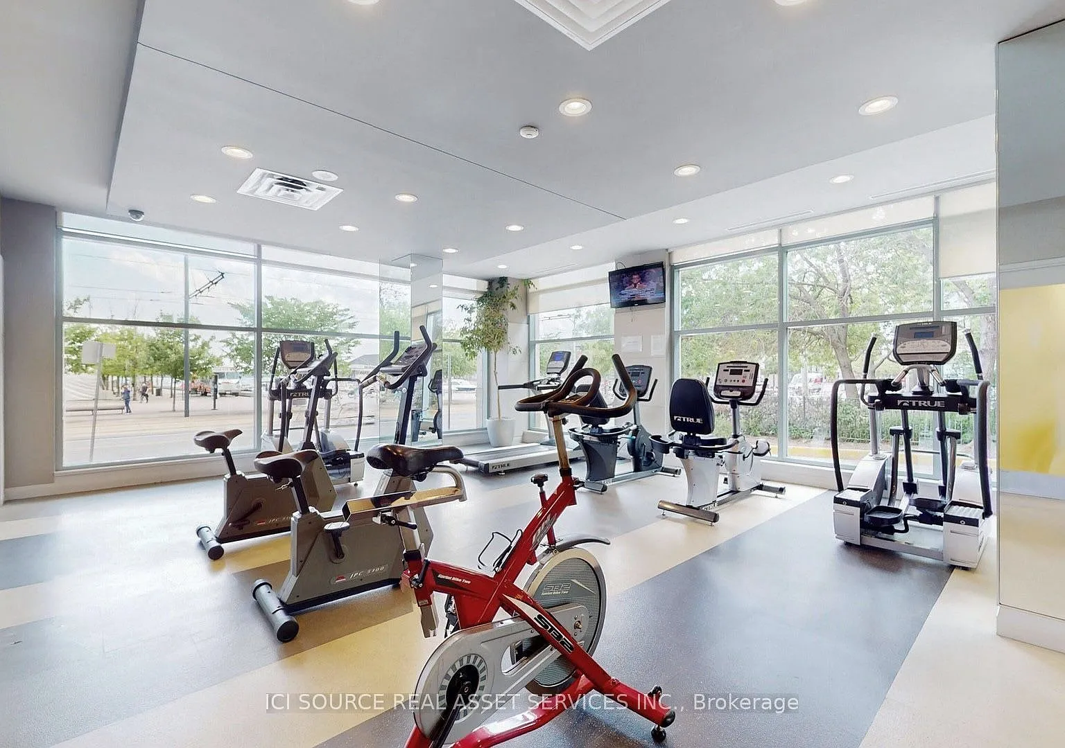 2 bed, $4,500 — Photo 3