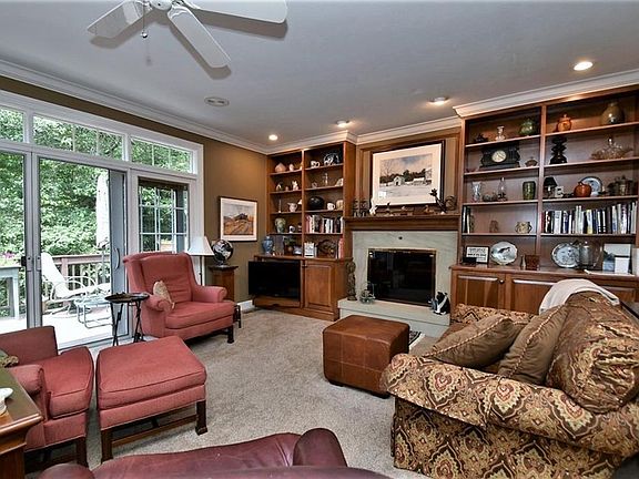 4th image of 16790 Knolls Way