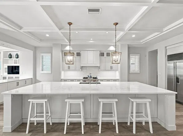 17005 Cortile DR, NAPLES, FL 34110