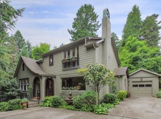 5873 SW Terwilliger Blvd, Portland, OR 97239