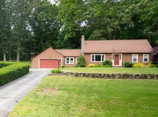 819 Pound Hill Rd, North Smithfield, RI 02896
