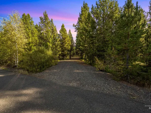 23 Thunderbolt Pl, McCall, ID 83638