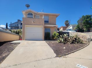3200 Mountain Ridge Dr, El Paso, TX 79904