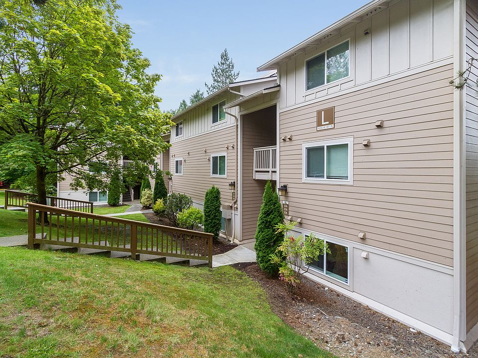 1st image of 14206 NE 181st Pl APT L106