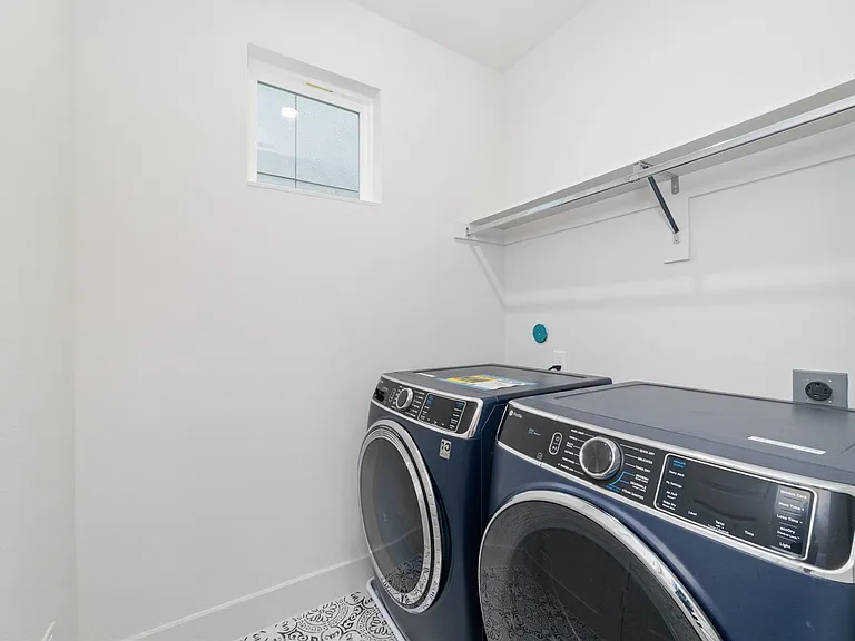 3007 Ventas Dr — Photo 18
