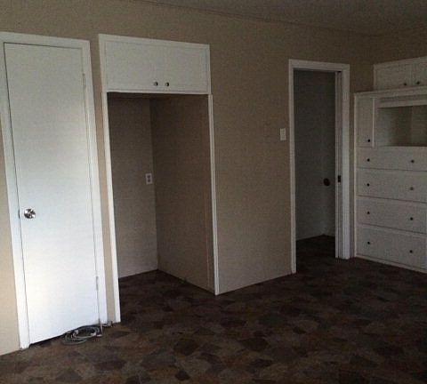 2nd image of 3727 Amherst Ave