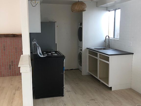 2nd image of 507 S Tremont St APT B