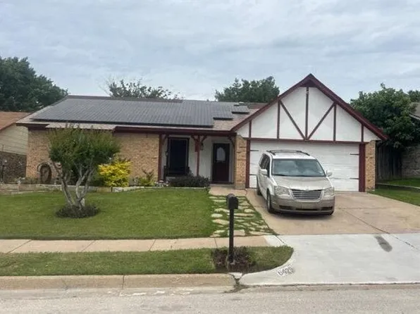 6429 Westridge Dr, Watauga, TX 76148