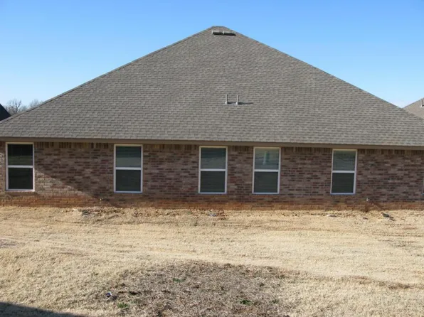11613 Surrey Villas Ct, Yukon, OK 73099